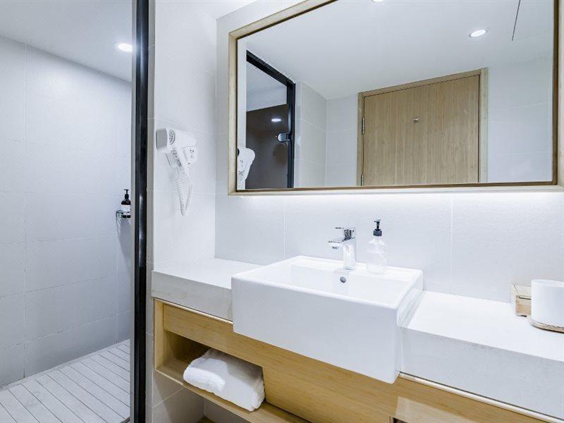 Ji Hotel Shanghai Hongqiao National Convention And Exhibition Center Xujing Eksteriør billede