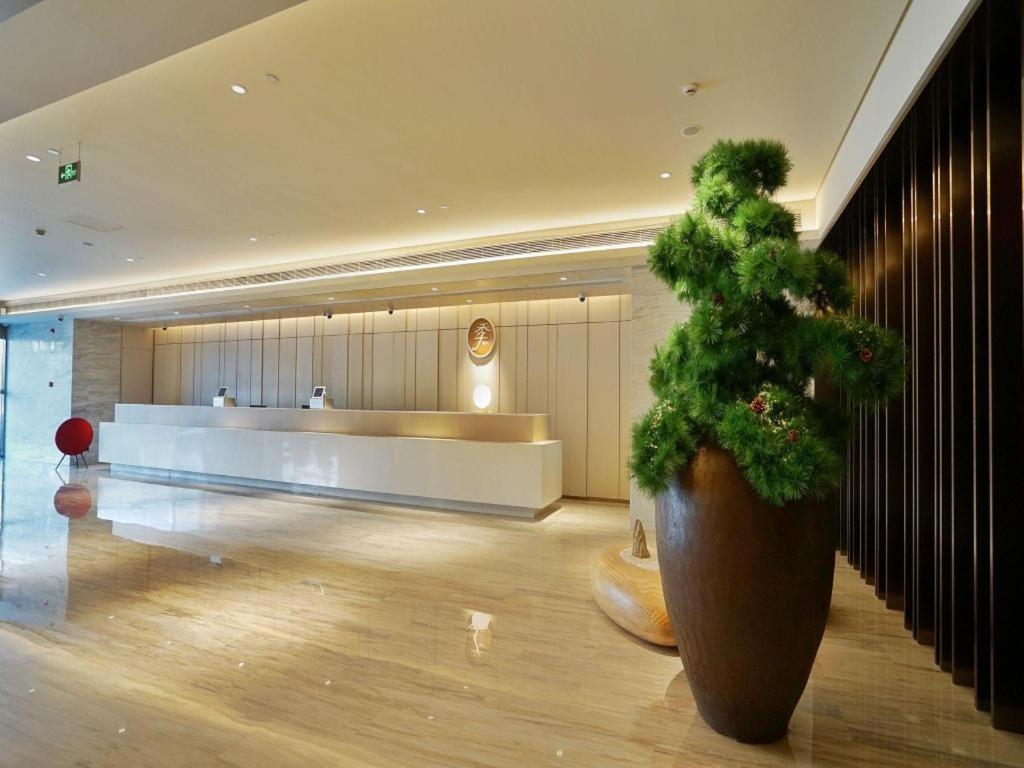 Ji Hotel Shanghai Hongqiao National Convention And Exhibition Center Xujing Eksteriør billede